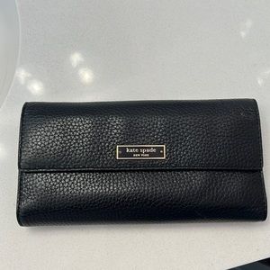 Kate Spade long wallet. Black.